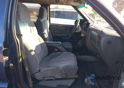 2002 GMC Sonoma Sls from USA, damaged, VIN 1GTDT13W52K211958